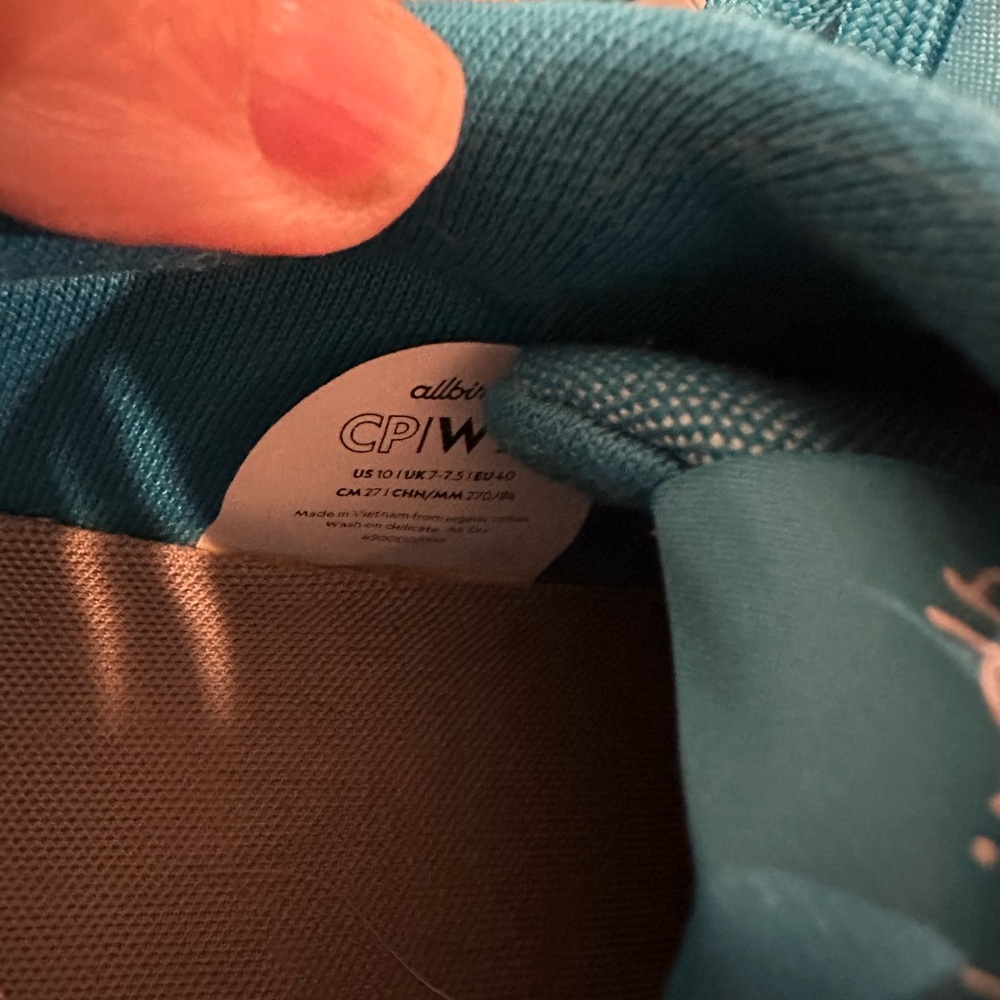 Allbirds women’s Vibrant Blue Sneakers - Picture 7 of 13
